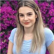 Profesora imparte clases a niños de primaria y eso (asignaturas: inglés, lenguas, matemáticas y técnicas de estudio)